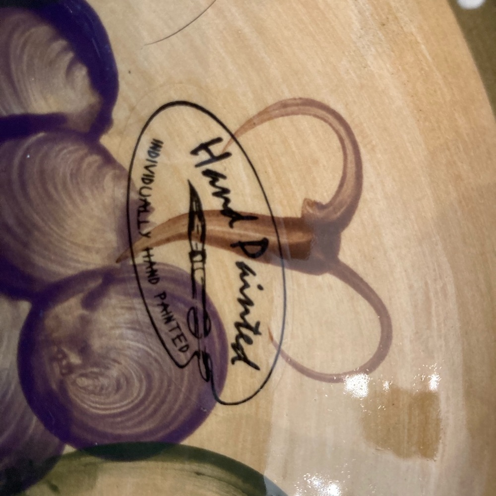 Hand painted beautiful collectors dinner set - Picture 2 of 3